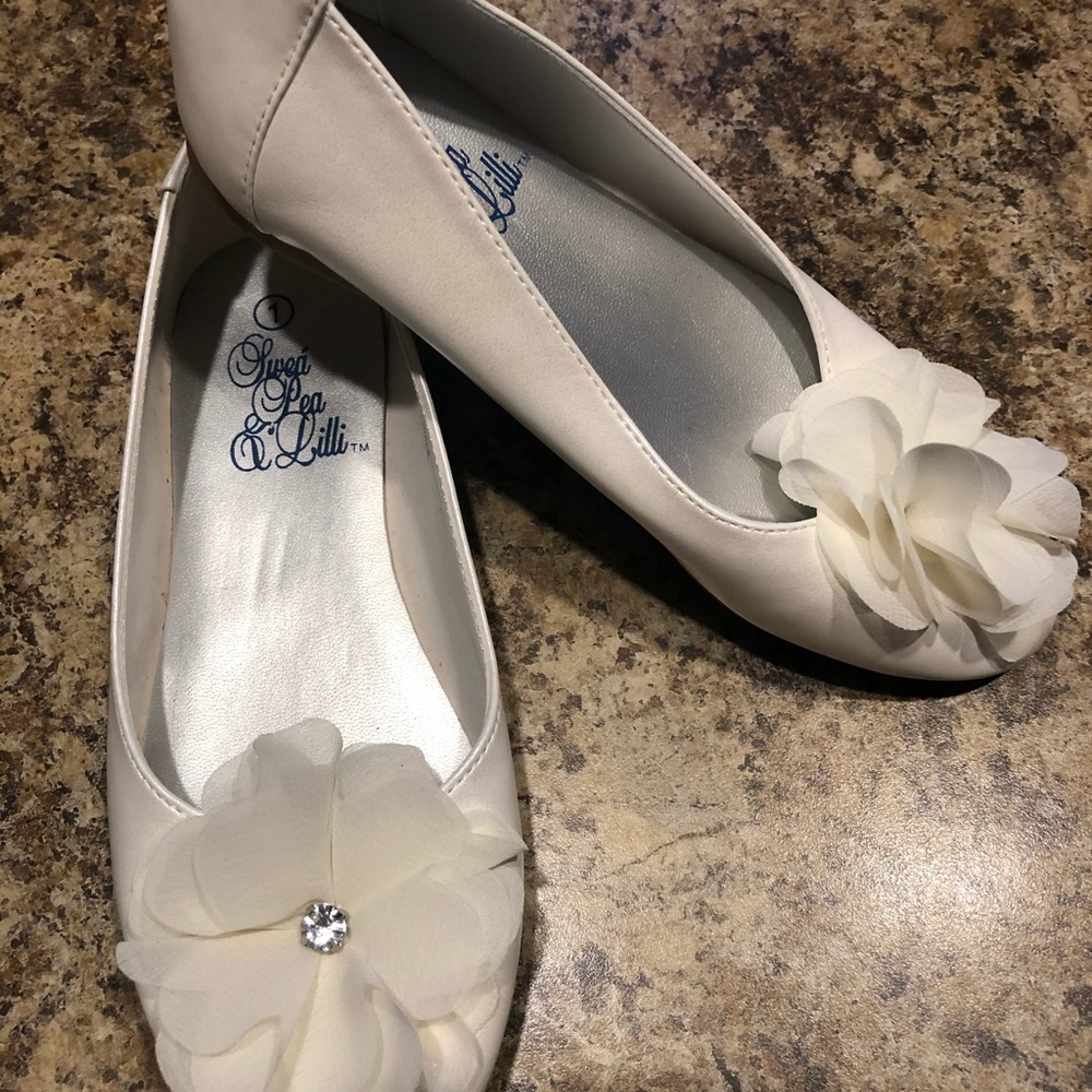 Off white dress shoe kids